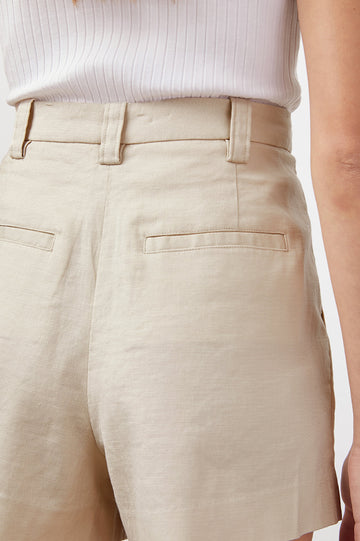 ILENA SAND SHORT-BACK DETAIL
