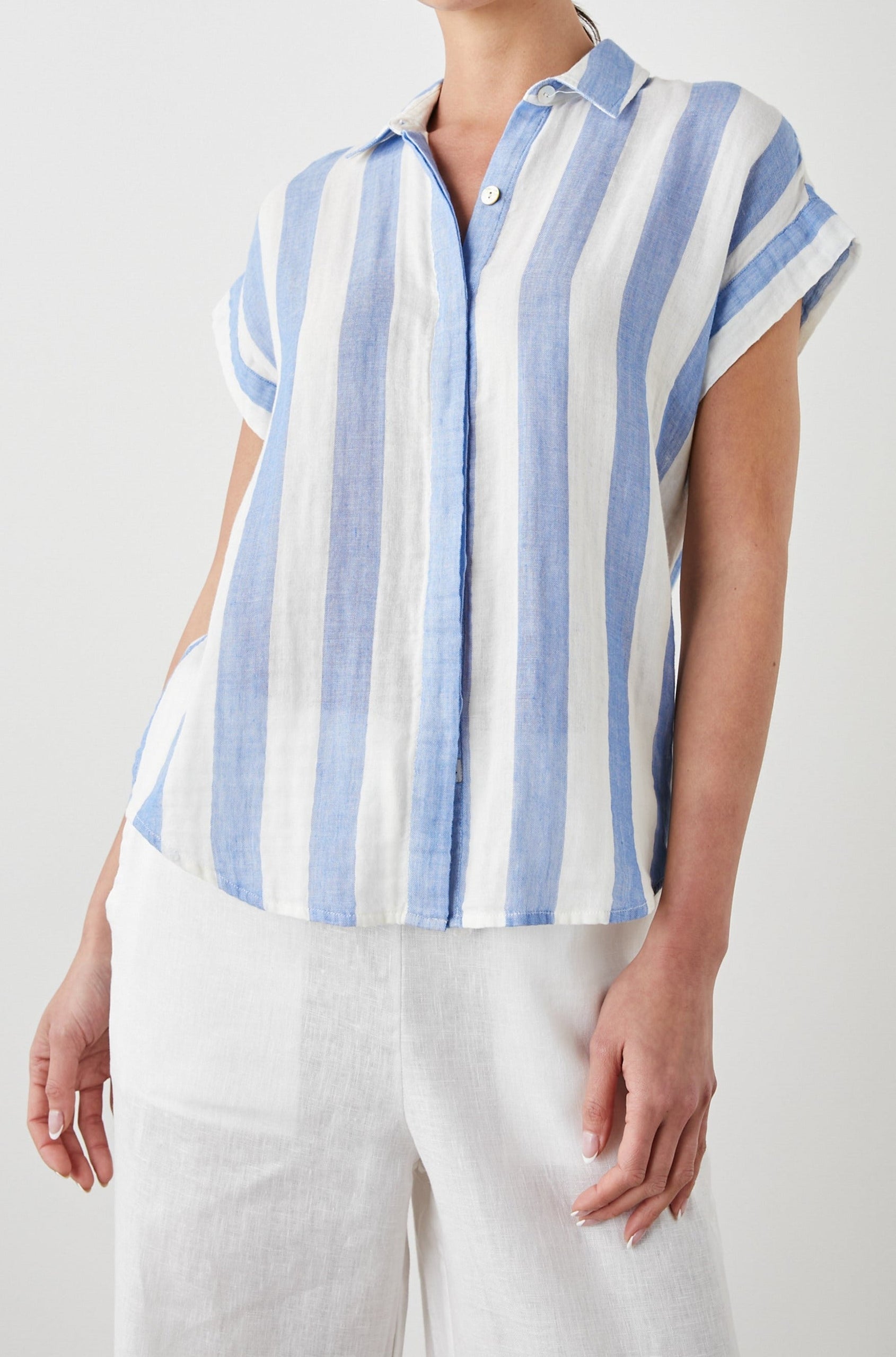 JAMIE SHIRT FERMO STRIPE - FRONT UNTUCKED