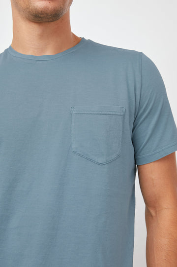 JOHNNY ALGAE - DETAIL