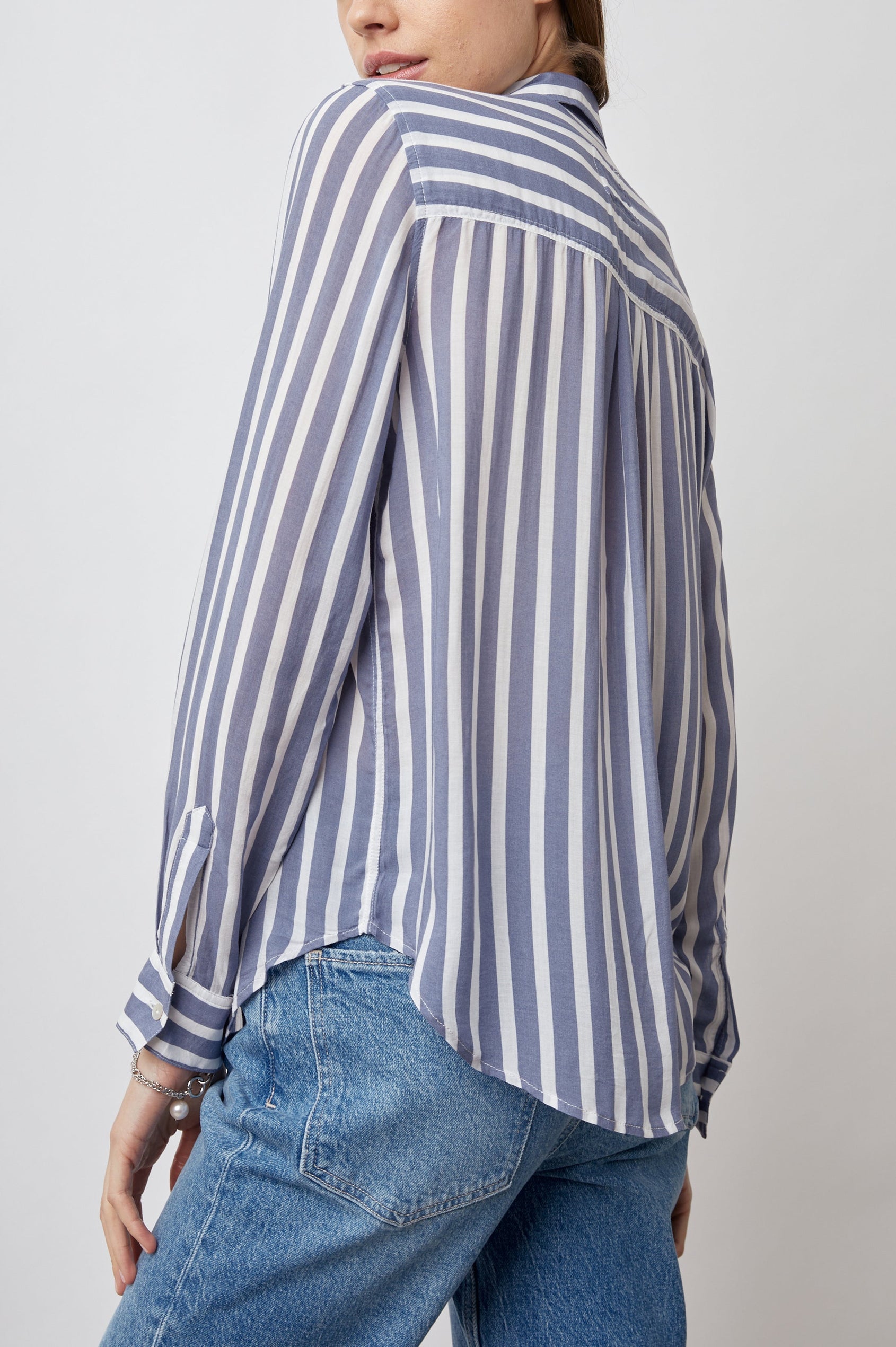 JOSEPHINE-TURIN-STRIPE-BACK