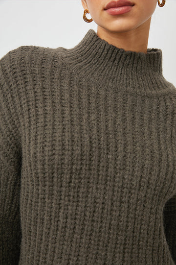 DELSEY OLIVE SWEATER- DETAIL