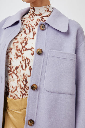 CONNIE SHIRT JACKET LILAC - BUTTON AND POCKET DETAILS