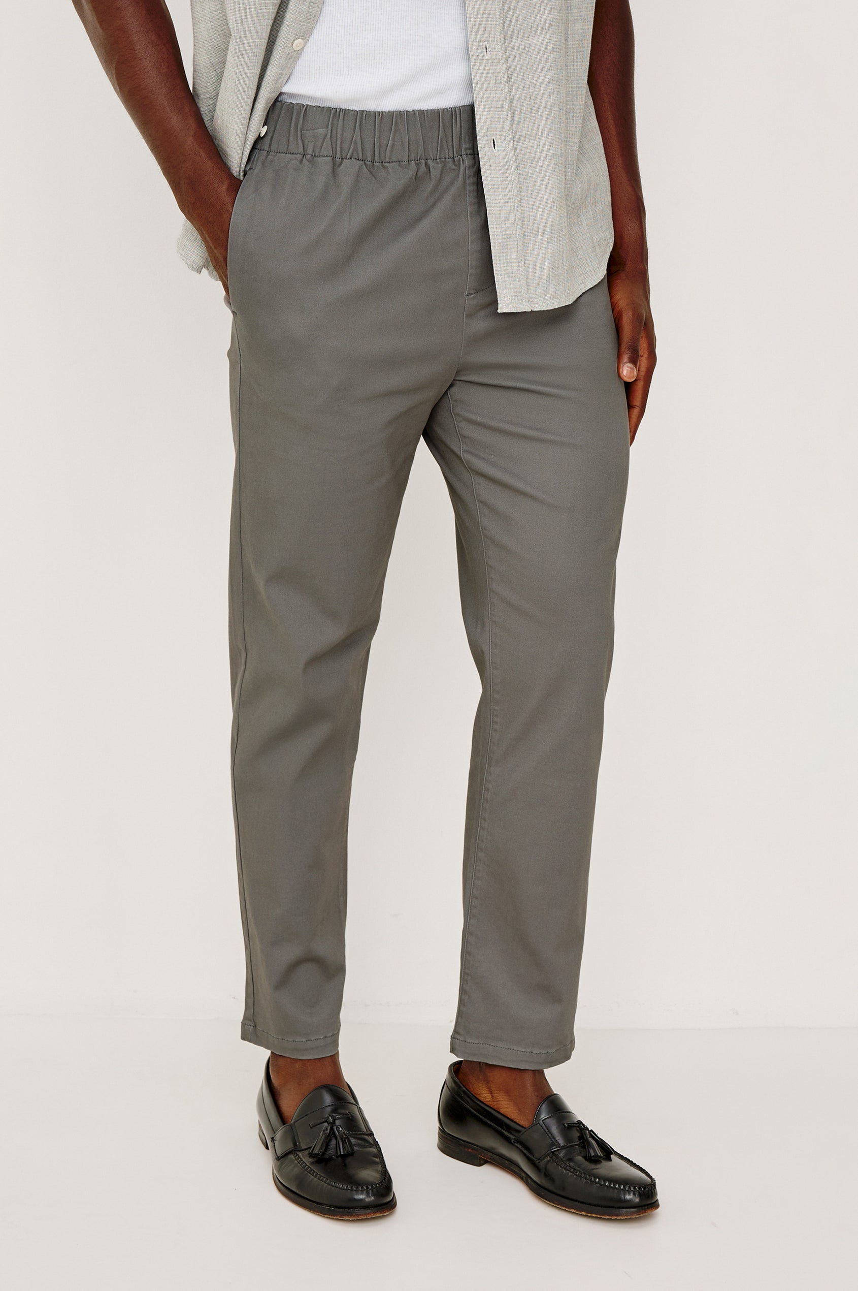 Julian Pant in Sueded Cotton Stretch with an Elastic Waist, Side Pockets, and Two Back Welt Pockets in Concrete Colorway - Lower Body Front View Featured on Model