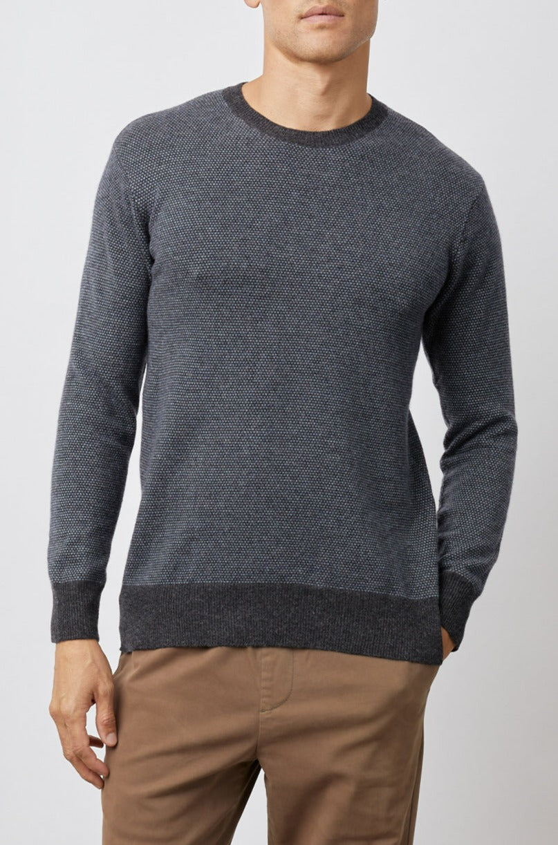 RUNE SWEATER NAVY BLUE - FRONT BODY