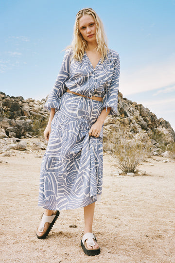 KATIA ISLAND WAVES - EDITORIAL