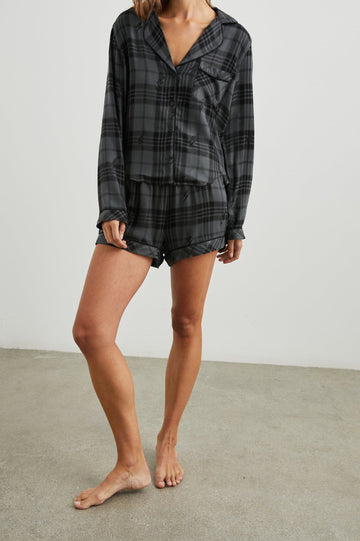 KELLEN-CHARCOAL-JET-LIGHTNING-FRONT