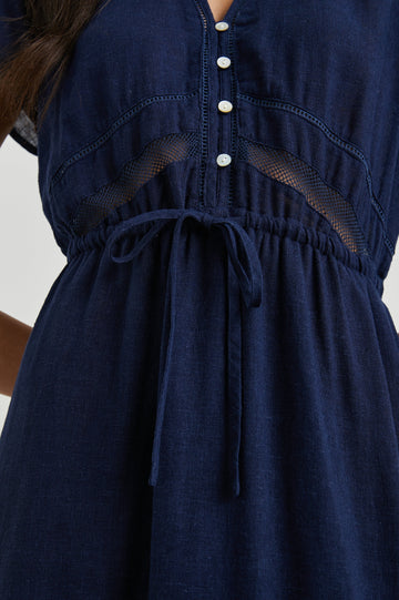 KIKI-ADMIRAL-BLUE-DETAIL