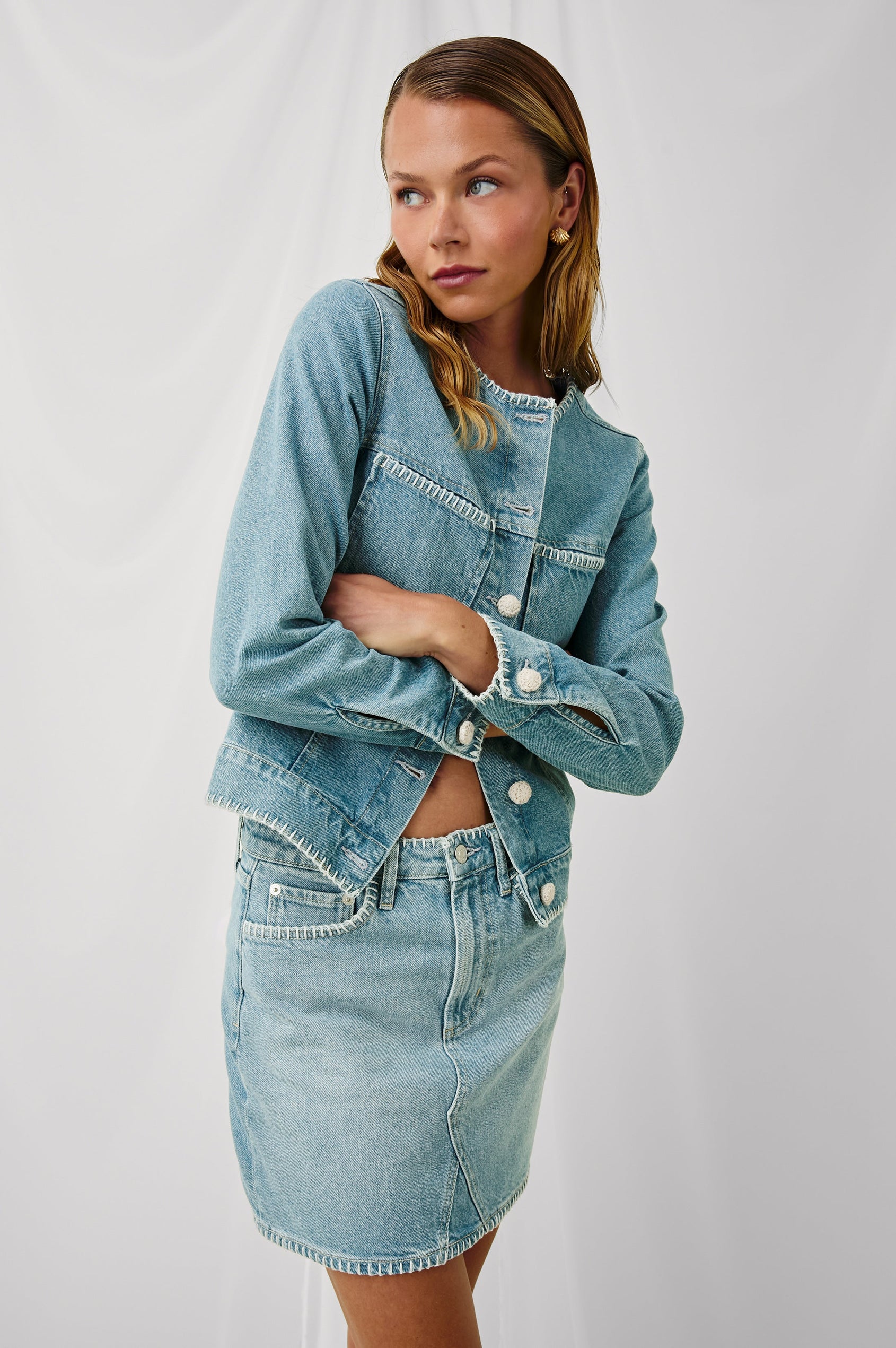 LAUREL-HARBOR-FRONT ON MODEL