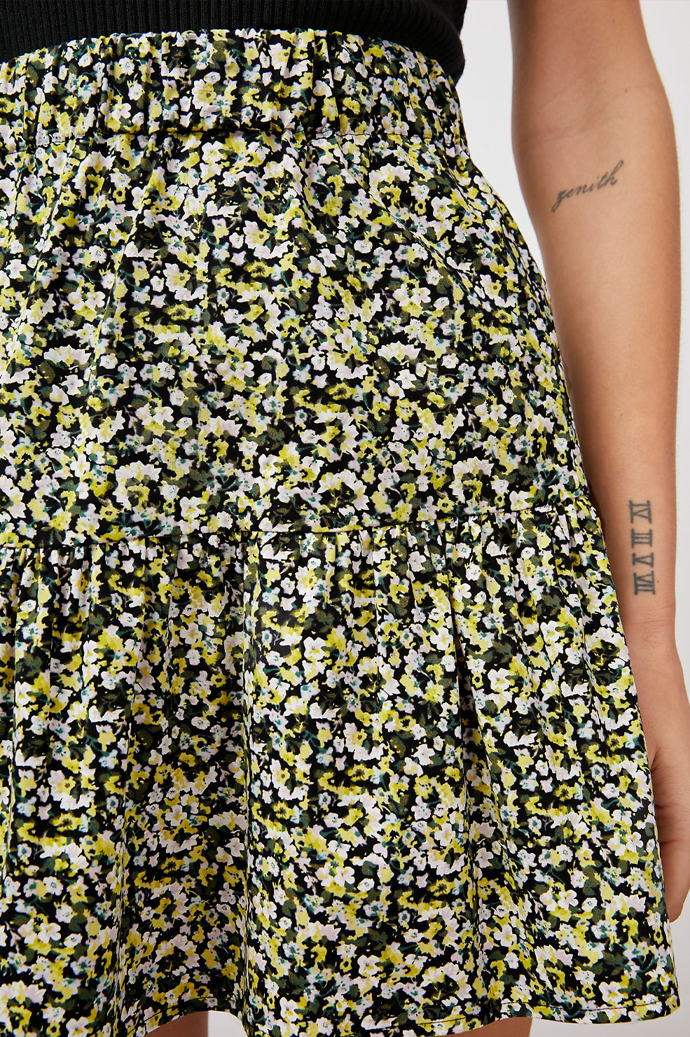 LEVY CHRYSANTHEMUM SKIRT- DETAIL