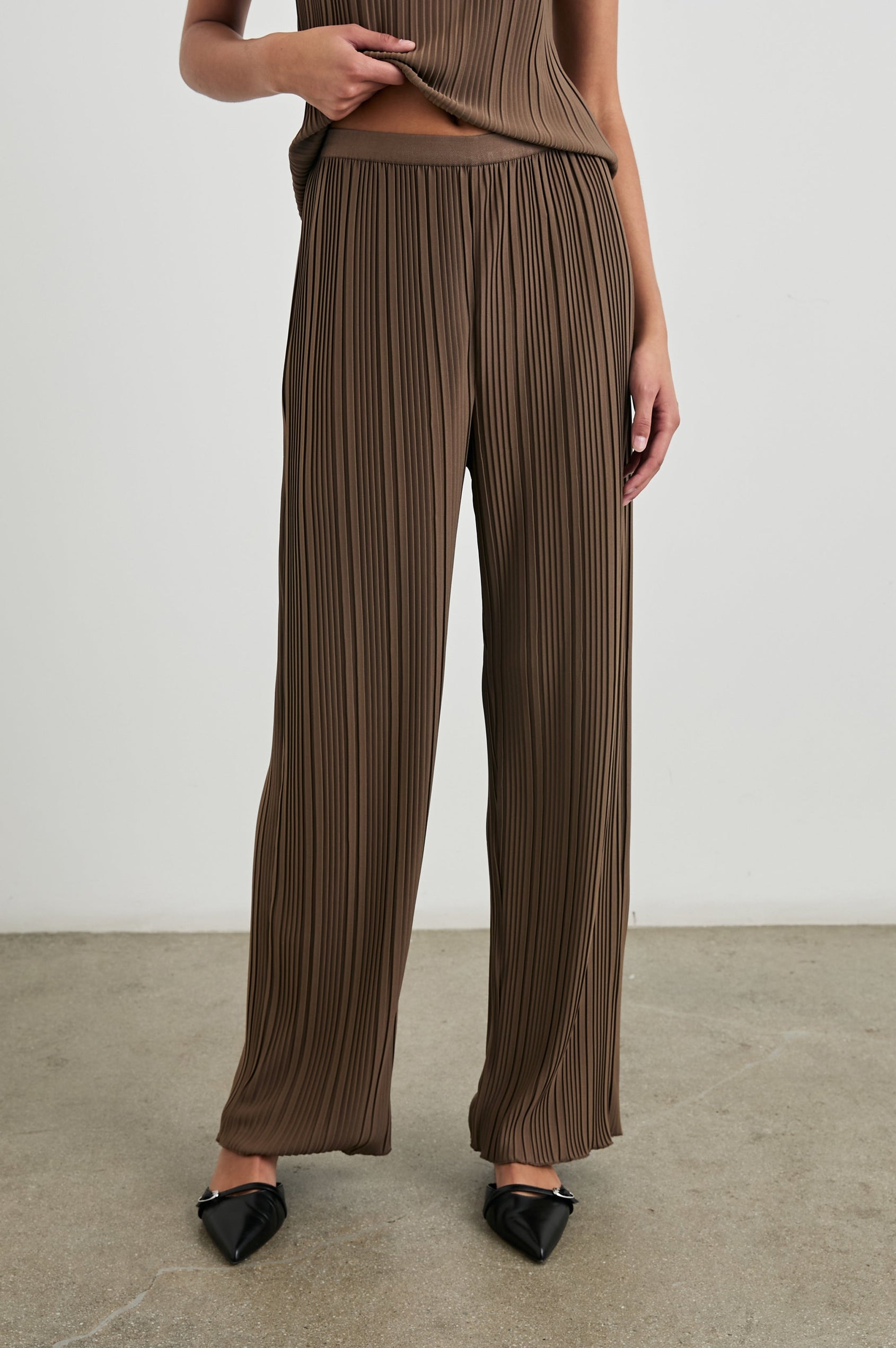 Liana Micro-Pleated Pants with an Elastic Waist in Morel Colorway - Front View Featured on Model 