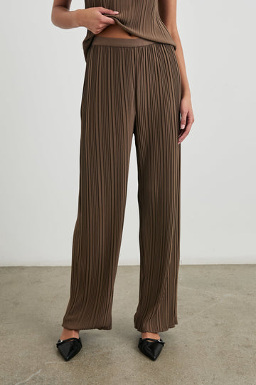 Liana Micro-Pleated Pants with an Elastic Waist in Morel Colorway - Front View Featured on Model 