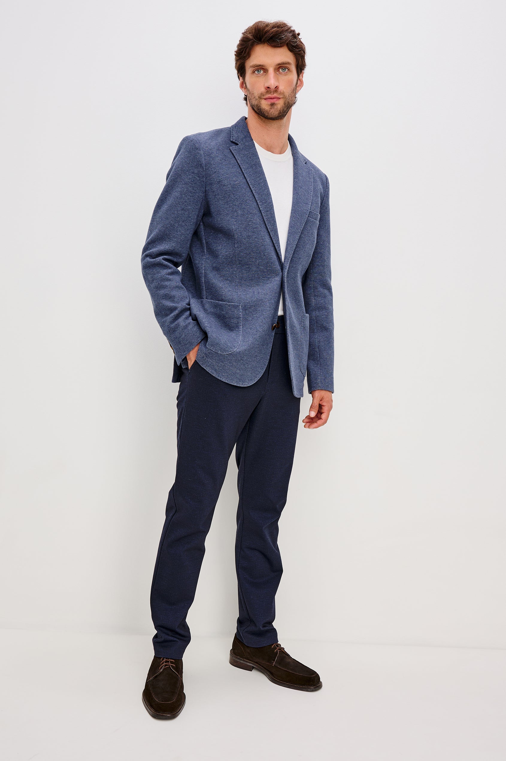 Lorenz Single Breasted Blazer with two patch pockets and one chest pocket in Navy Heather Colorway. Front FUll Body View Shown on Model.