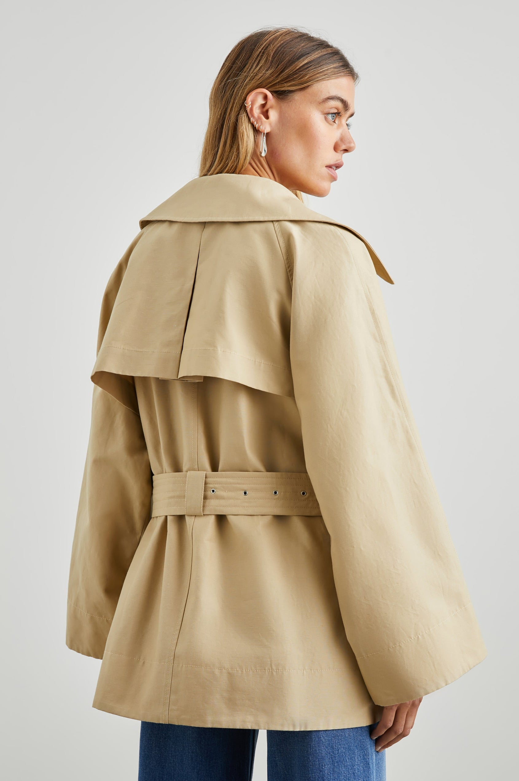 LUCIEN-KHAKI-BACK ANGLE