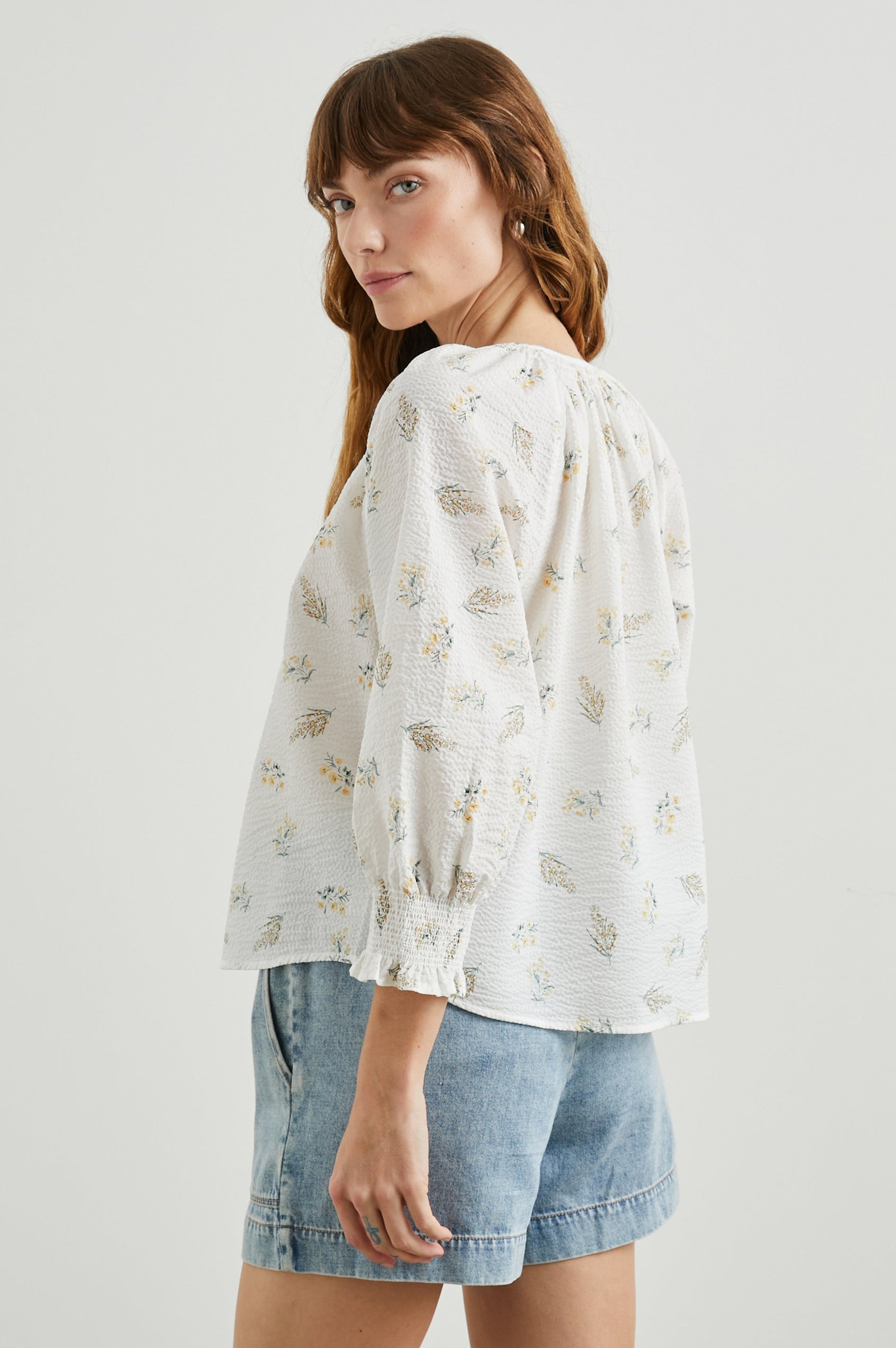 MARIAH-AMARYLLIS-BACK