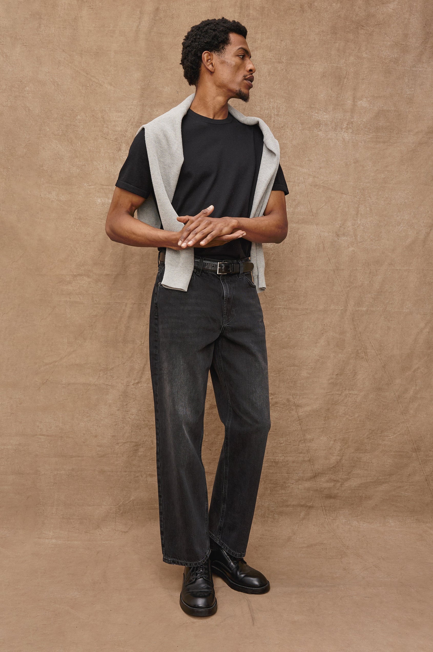 Mason Cotton Cashmere Short Sleeve T-Shirt with a Crew Neck in Black Colorway - Front Full Body View Featured on Model