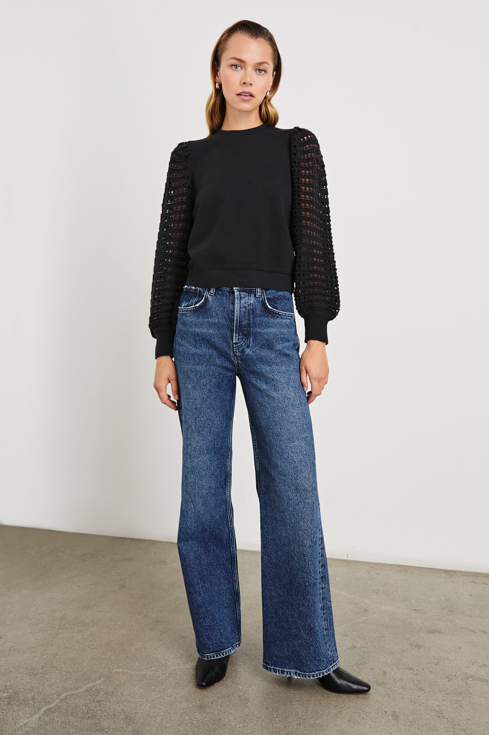 MELODY-BLACK-FULL FRONT BODY