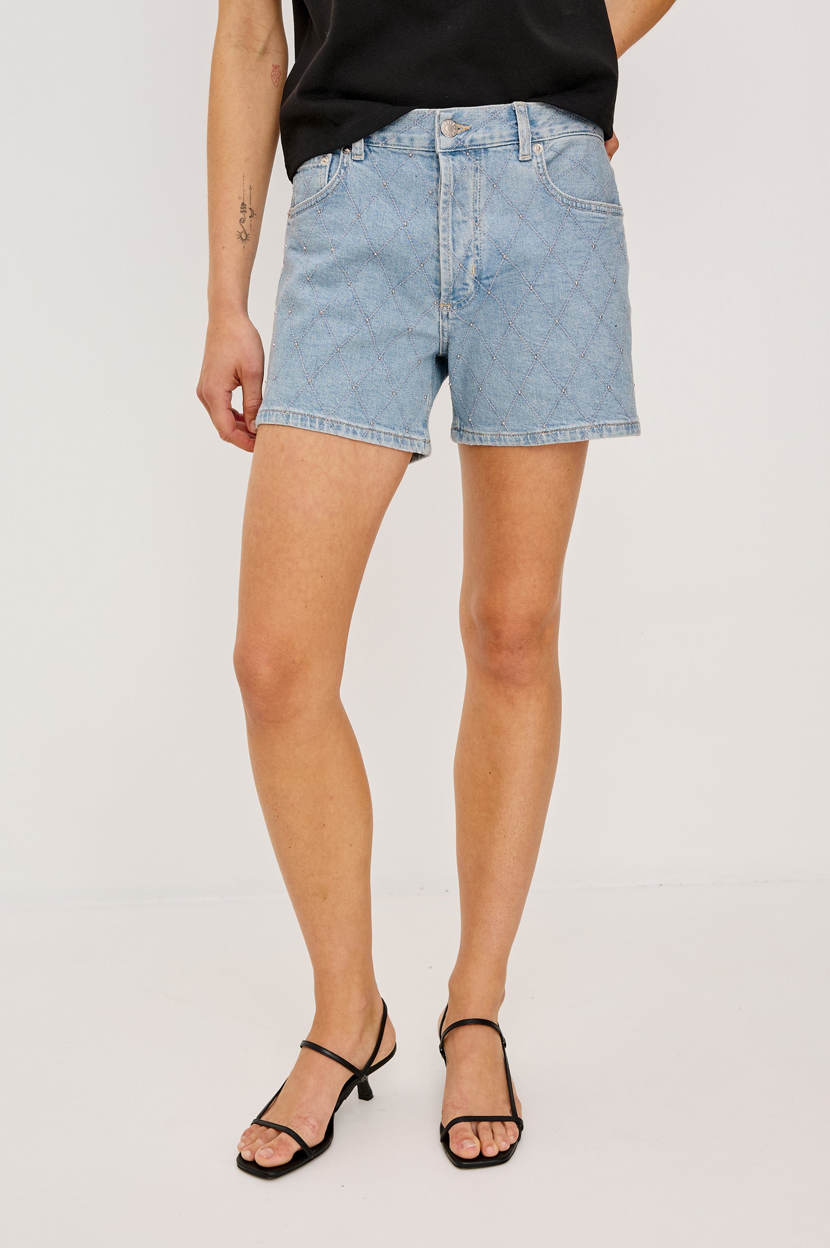 Mesa High-Waisted Short in Denim With Classic Five Pockets and Front Zip Fly in Quilted Stud Colorway - Lower Body Front View Featured on Model