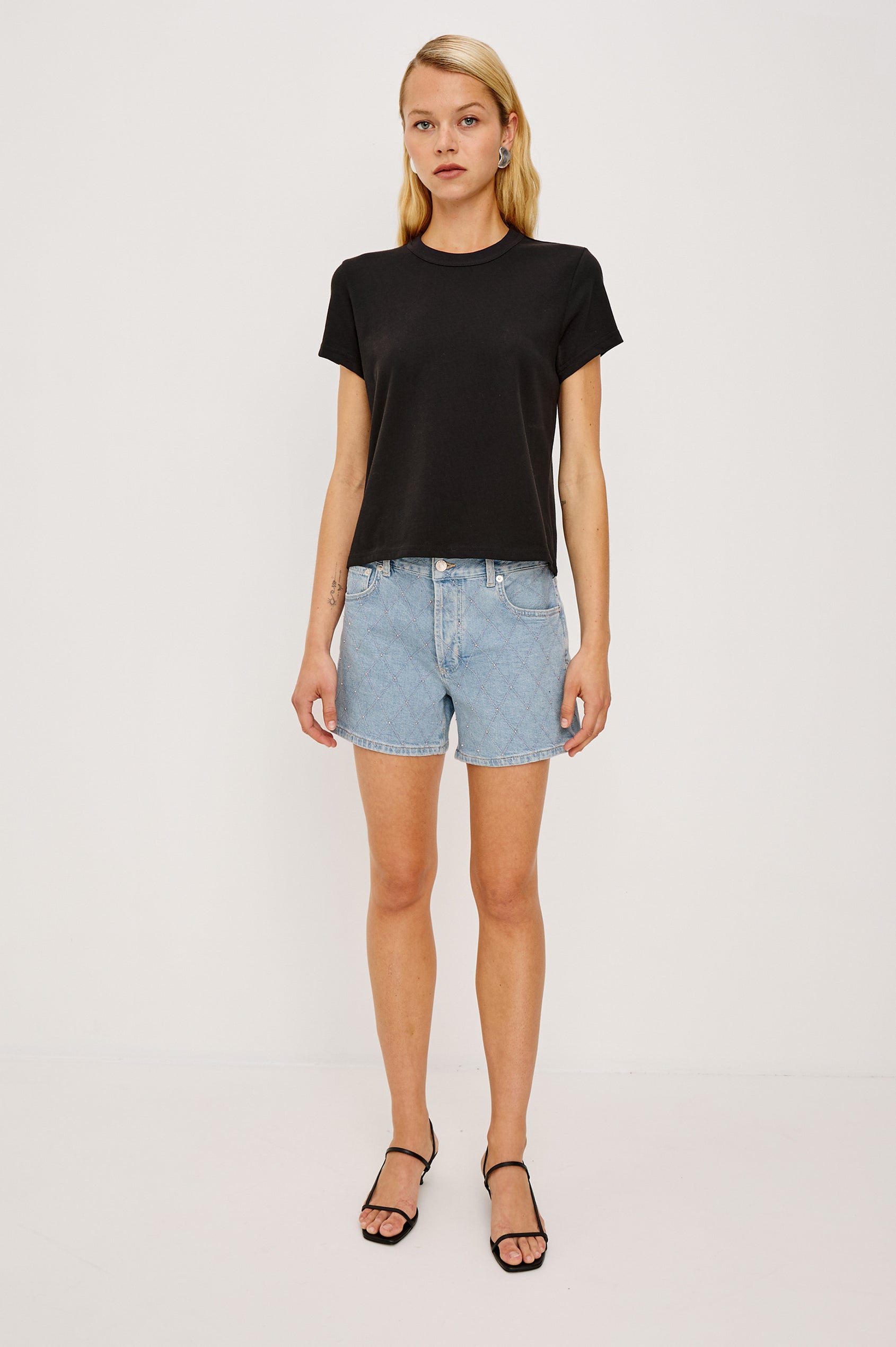 Mesa High-Waisted Short in Denim With Classic Five Pockets and Front Zip Fly in Quilted Stud Colorway - Full Body Front View Featured on Model