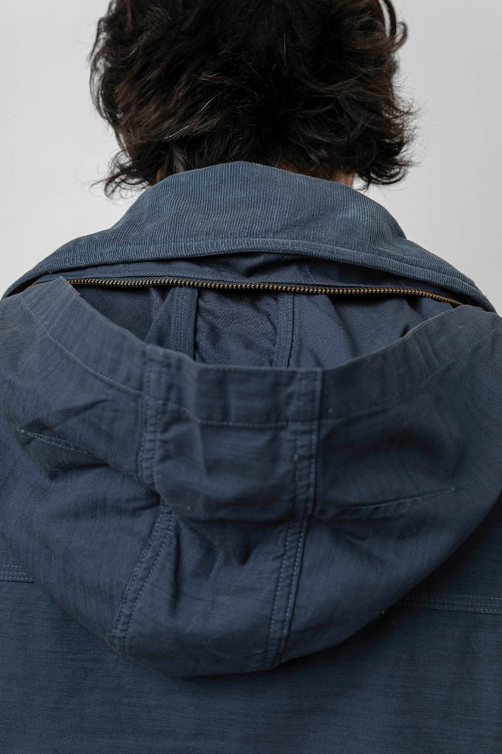 Niro Navy Jacket - hood detail