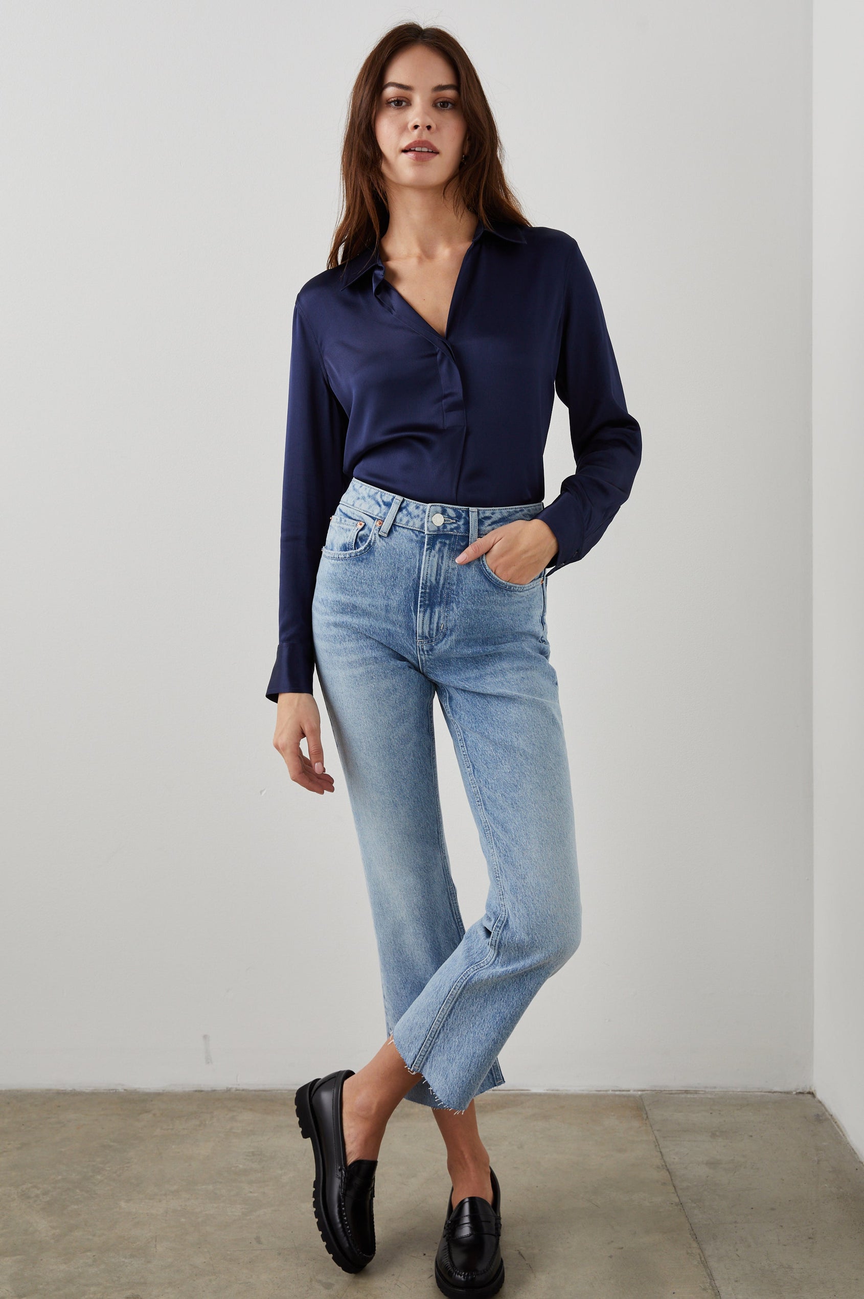 NISSA TOP NAVY - FULL FRONT BODY