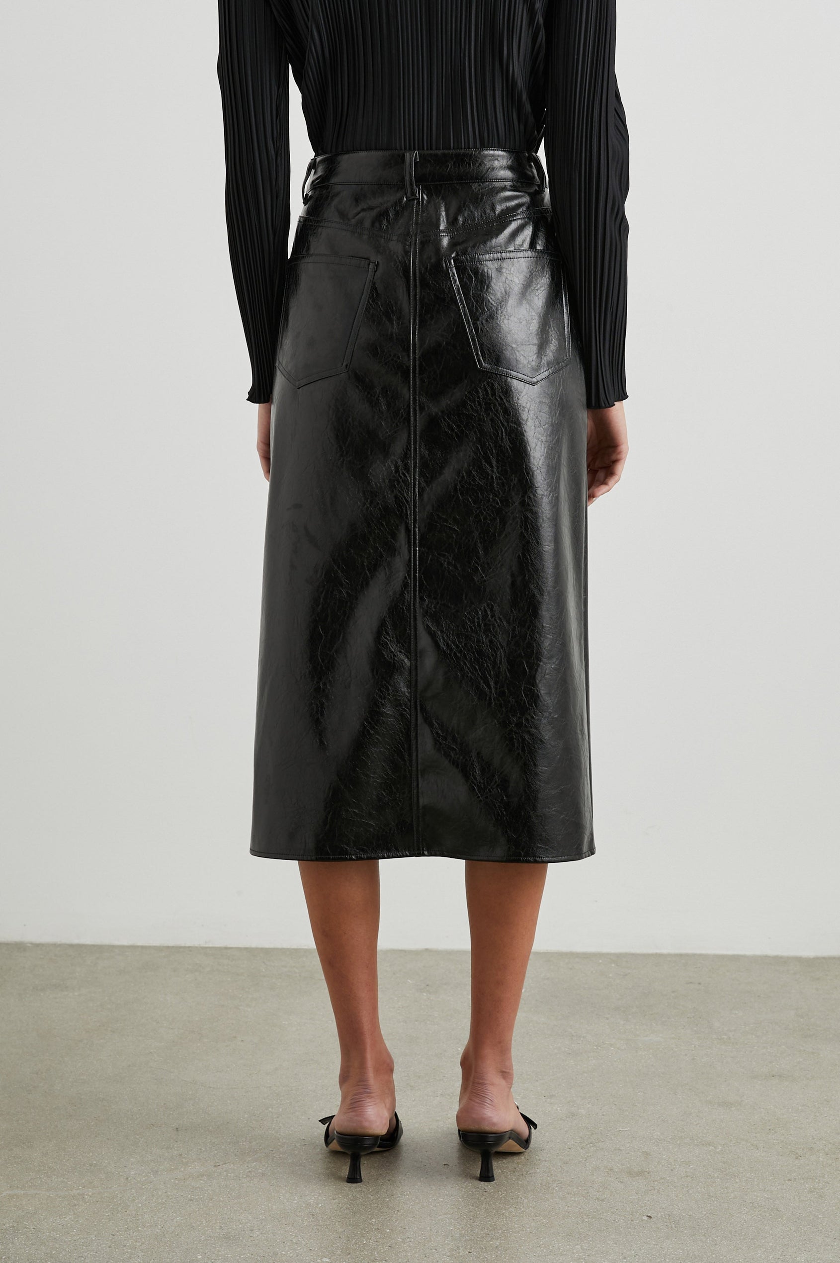 NORMA-BLACK-PATENT-BACK