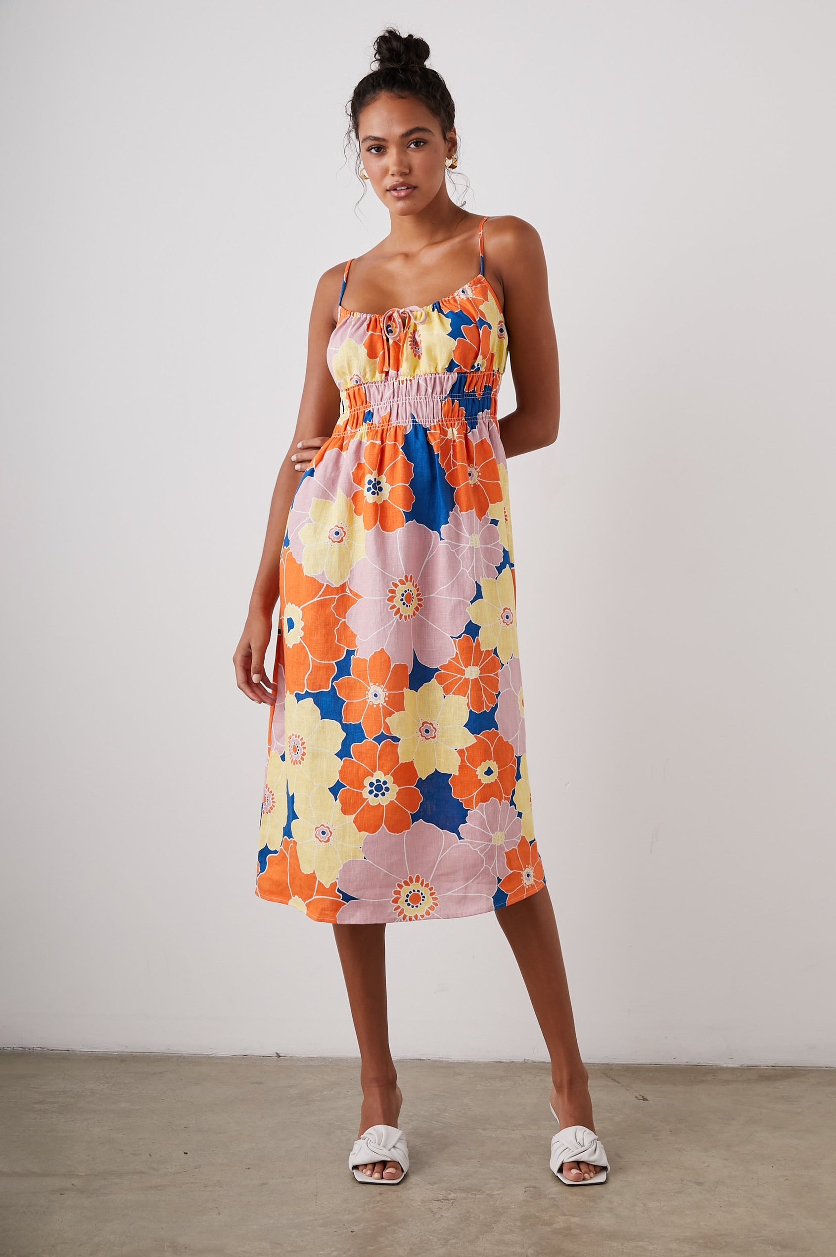 OCTAVIA DRESS  FLOWER POWER - FRONT FULL BODY