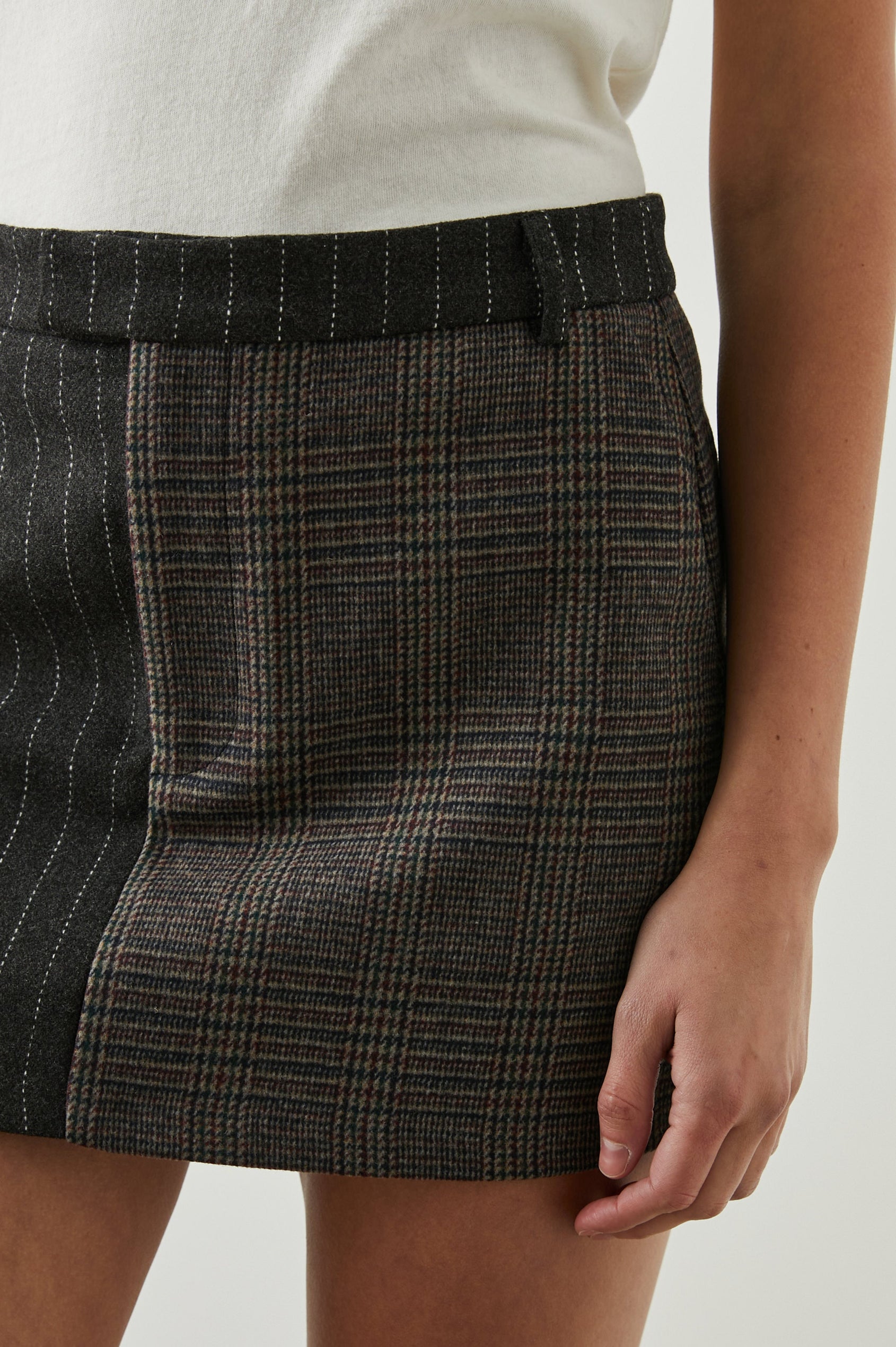 PRIM-PINSTRIPE-PLAID-MIX-DETAIL