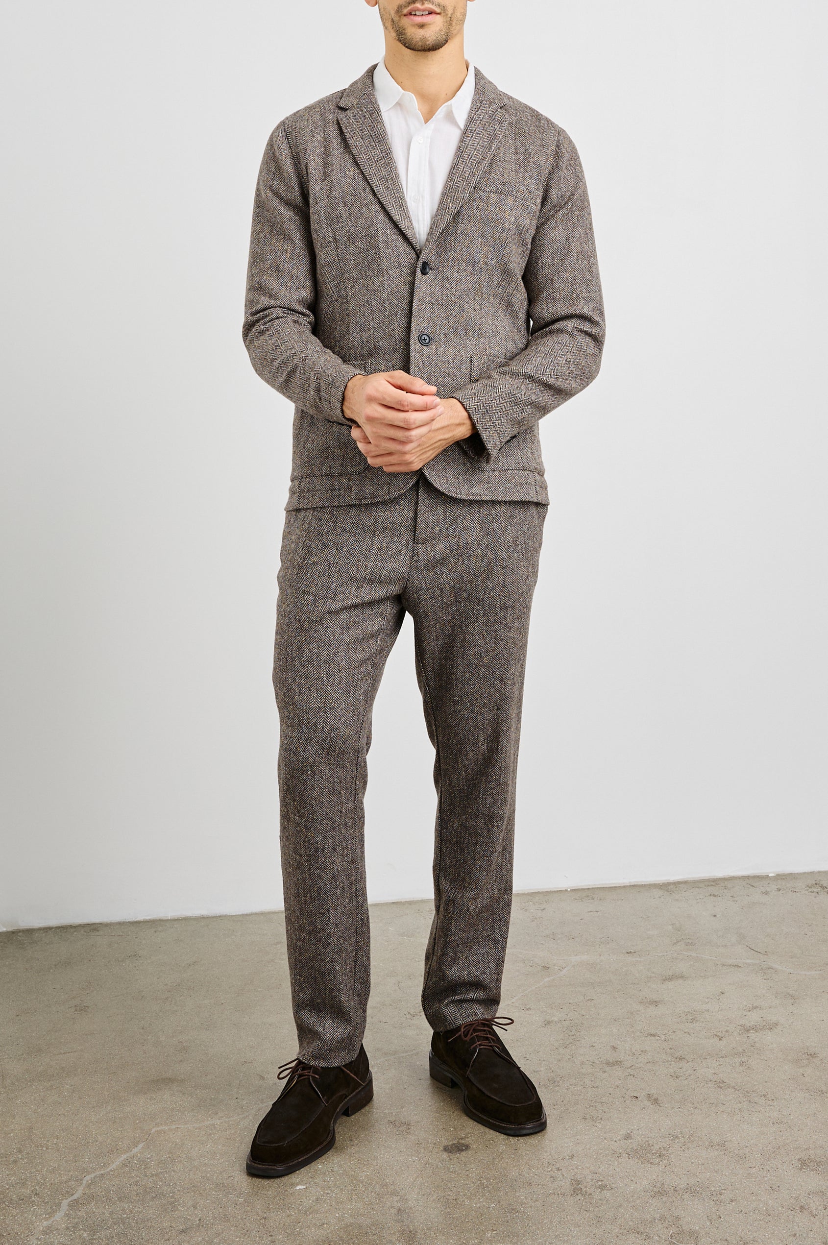 THOMAS-HIGHLAND-TWEED-FULL FRONT BODY