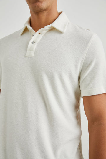 RHEN POLO SHIRT - TERRY PEARL - DETAILS