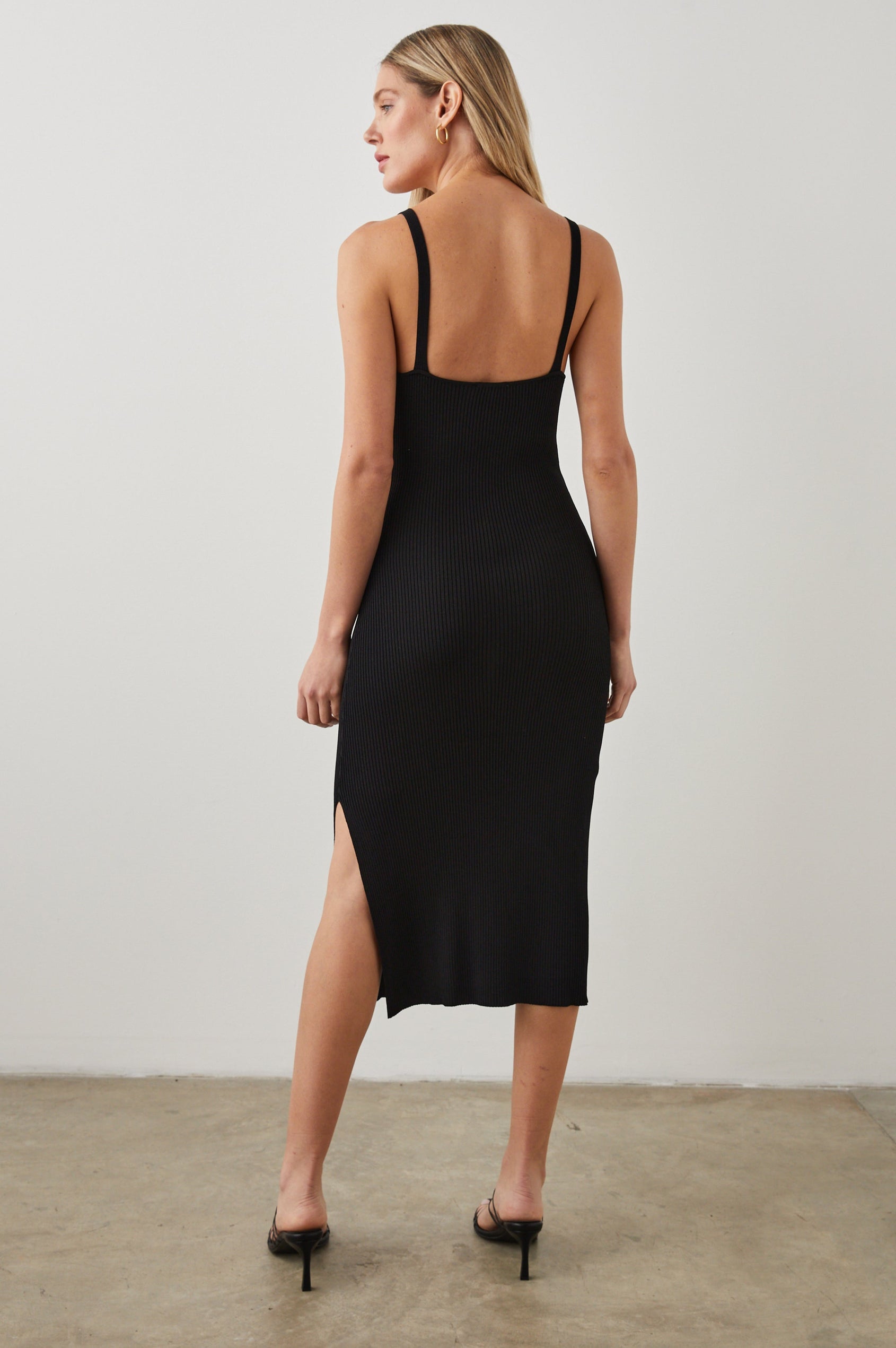 SHELBY DRESS BLACK - BACK FULL BODY