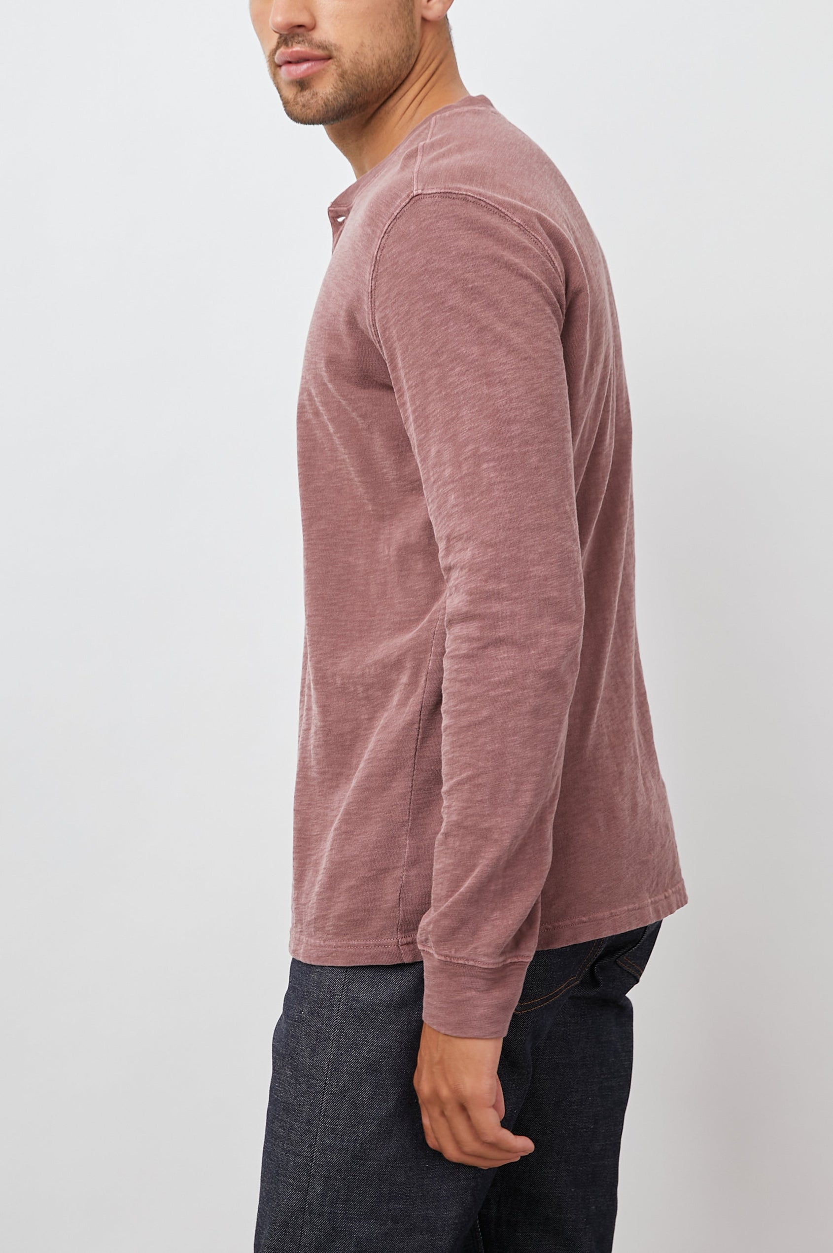 SKHI HENLEY - BRICK - SIDE BODY