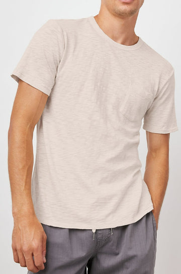 Skipper Ecru tee -FRONT