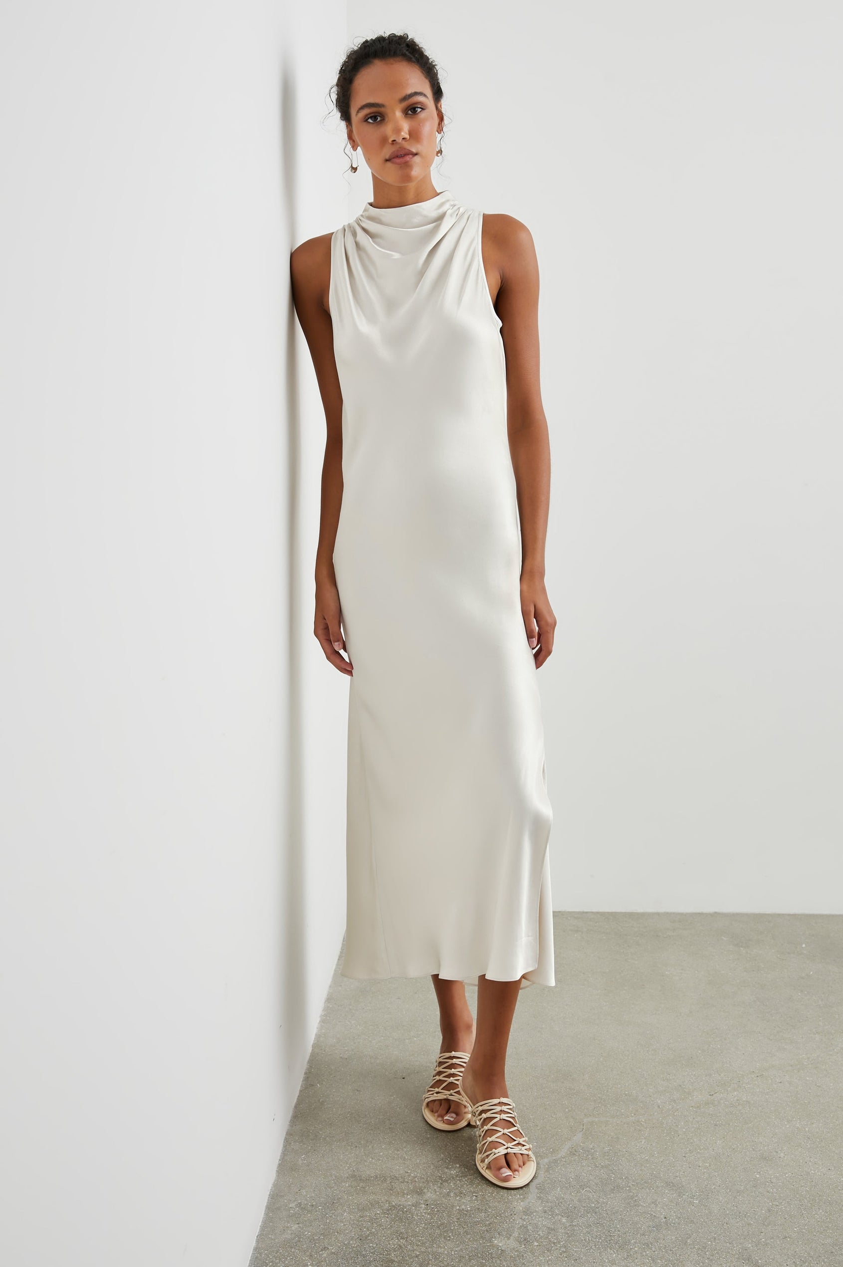 SOLANA DRESS IVORY - FRONT LEANING