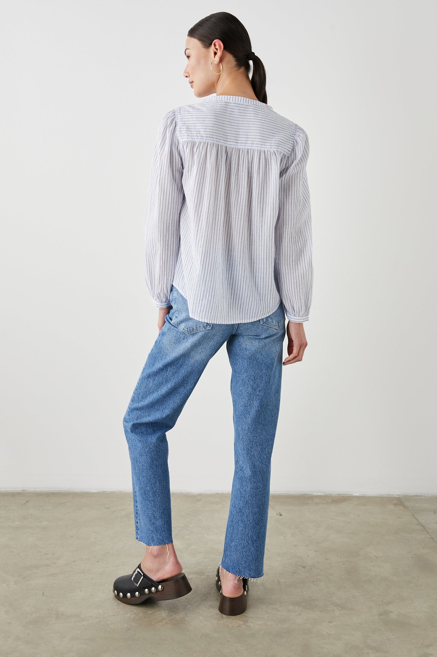 SONNET TOP CINO STRIPE - BACK FULL BODY