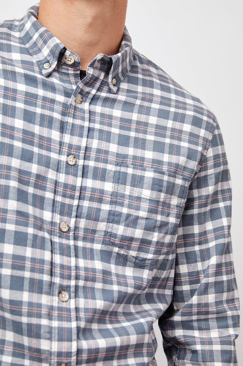 STRETCH REID ATHENS FADED NAVY LONG SLEEVE BUTTON DOWN-DETAIL