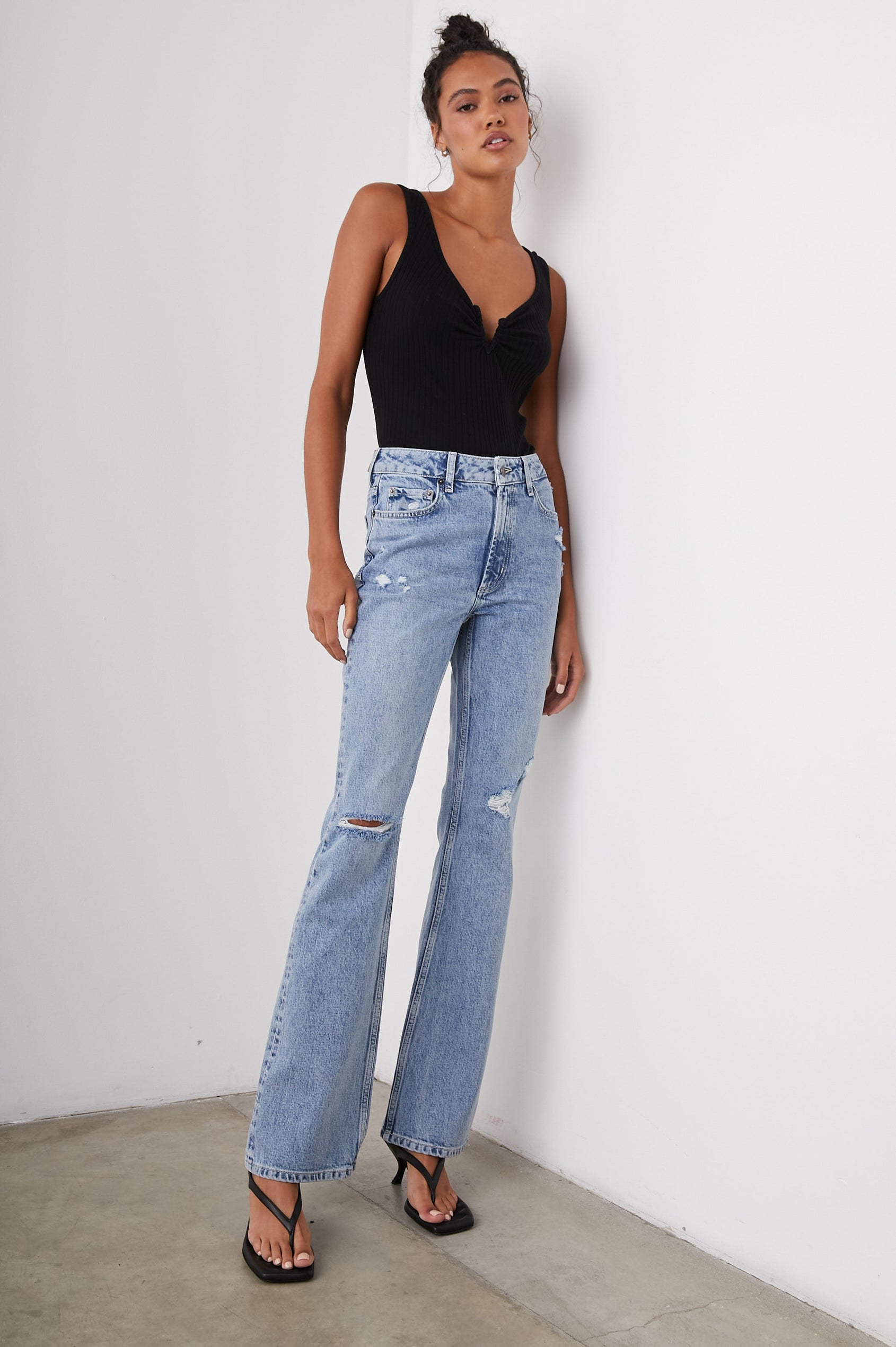 THE SUNSET BLUEBELL DISTRESS - FULL BODY FRONT