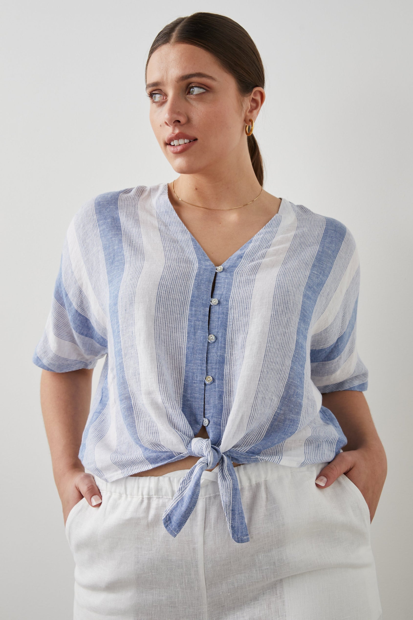 THEA TOP NEVIS STRIPE - FRONT MODEL 2