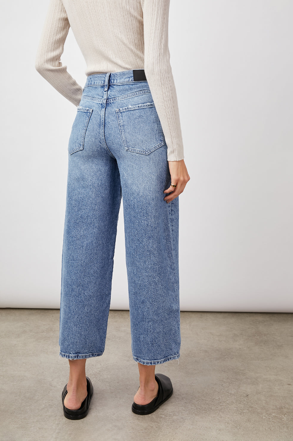 THE GETTY CROP GERANIUM DENIM-BACK