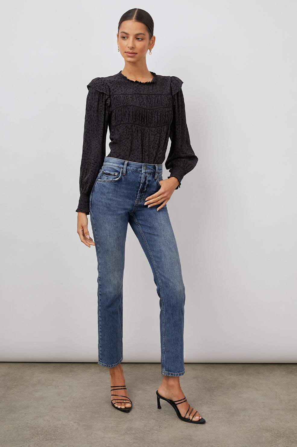 KADI SPOTTED SLATE TOP-FULL FRONT BODY