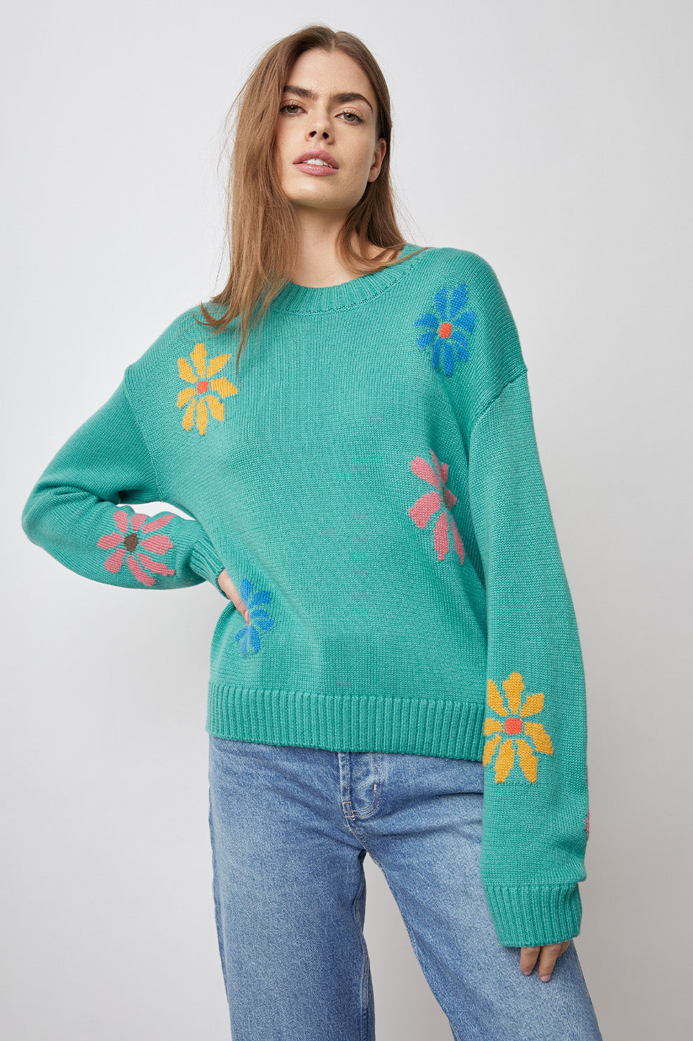 ZOEY SWEATER MULTI FLOWERS - FRONT BODY ARM UP