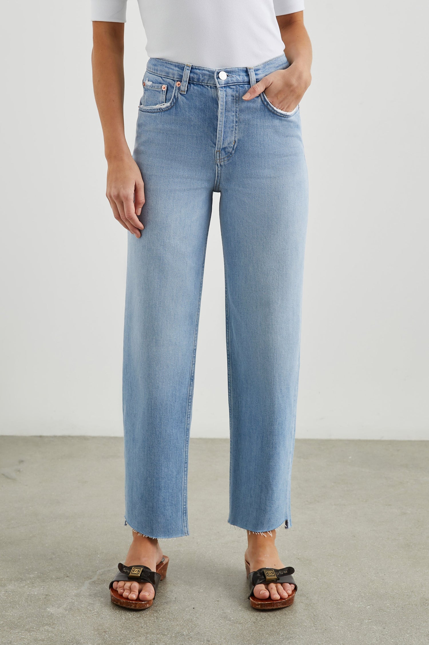 TOPANGA CROP STRAIGHT - BLUE MIST STEP HEM - FRONT BODY