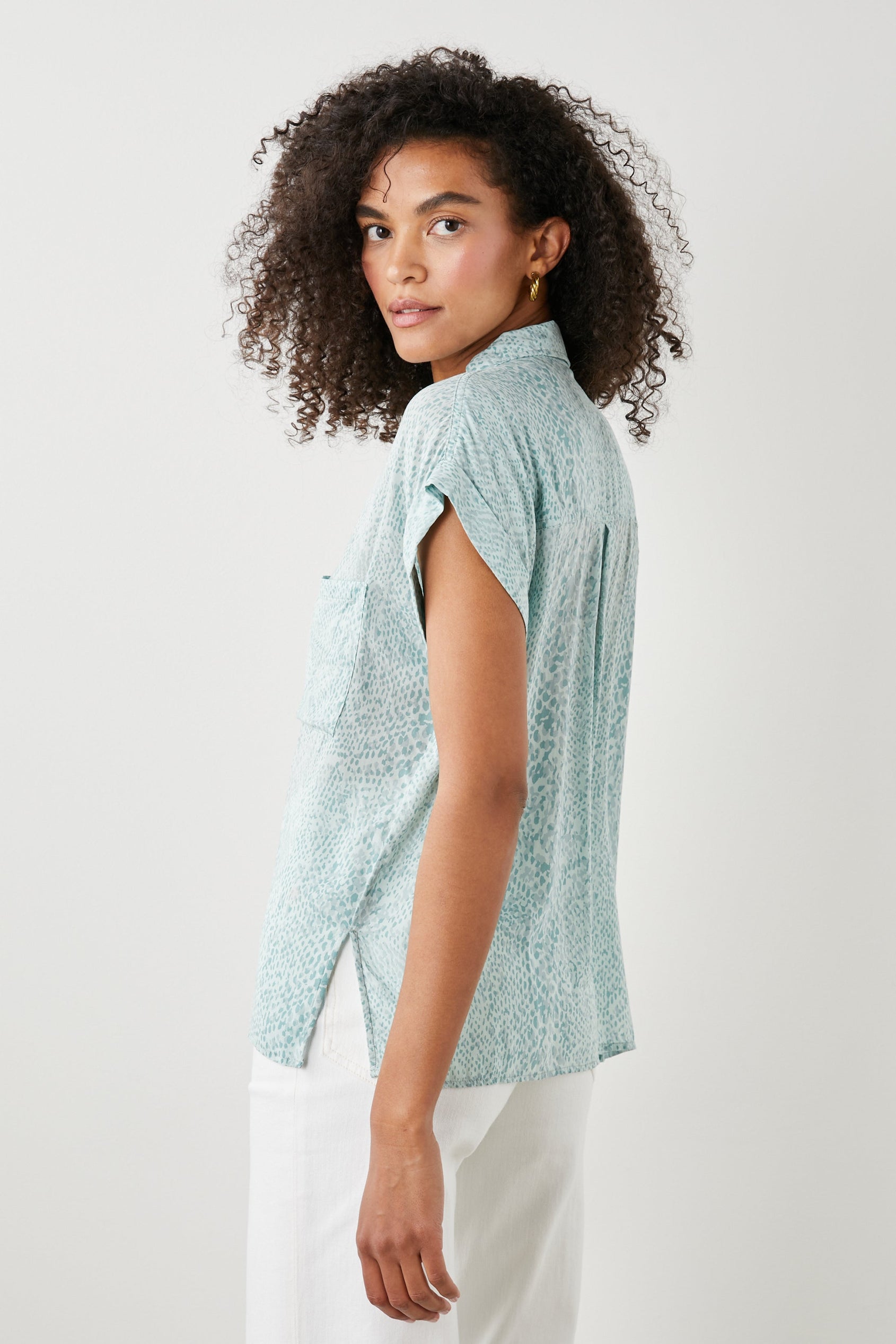 WHITNEY SHIRT MINT BOA - BACK