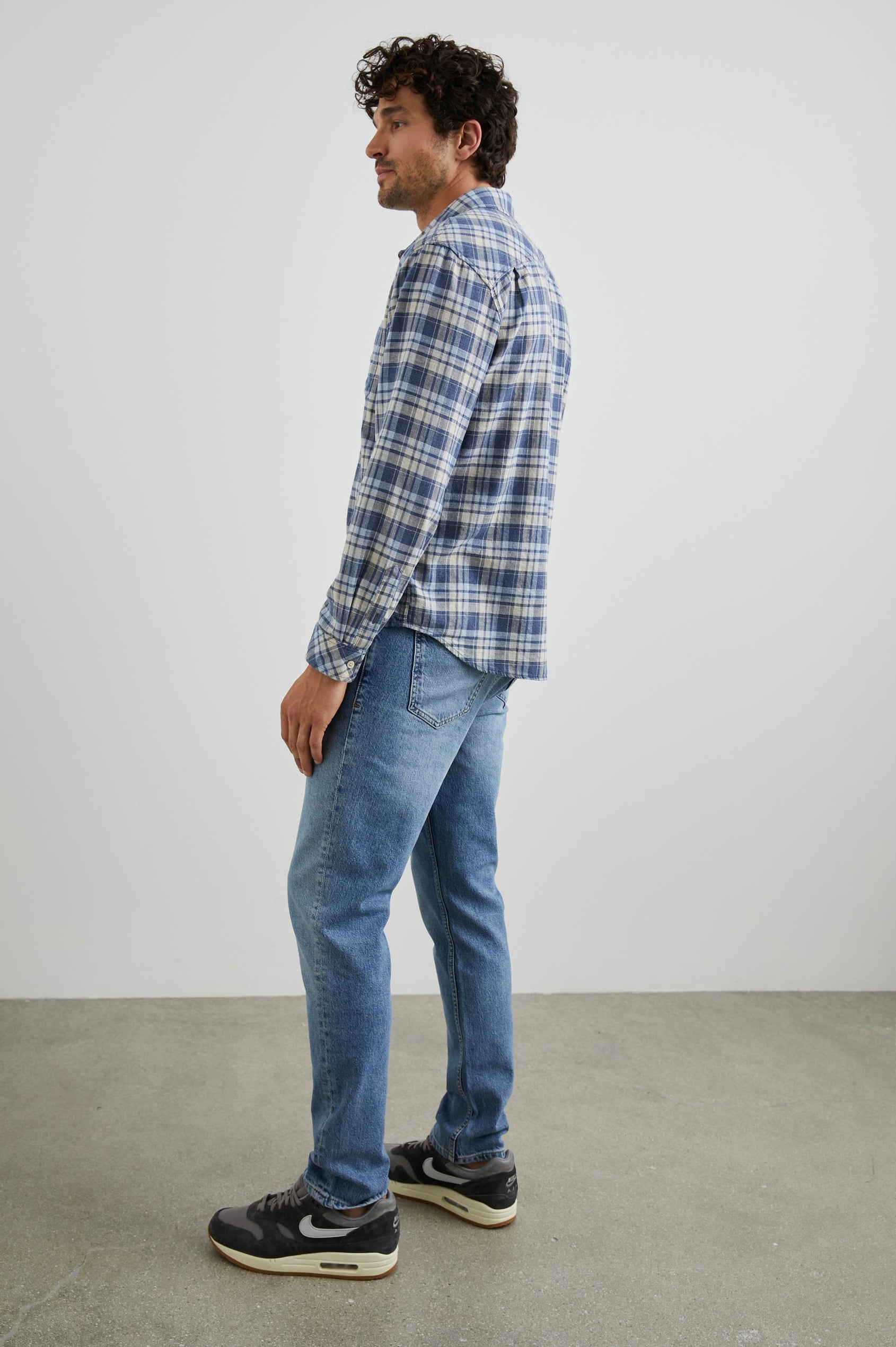 WYATT NAVY SORGHUM OXFORD  - SIDE BODY