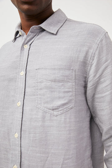 WYATT STEEL OXFORD LONG SLEEVE BUTTON DOWN- DETAIL