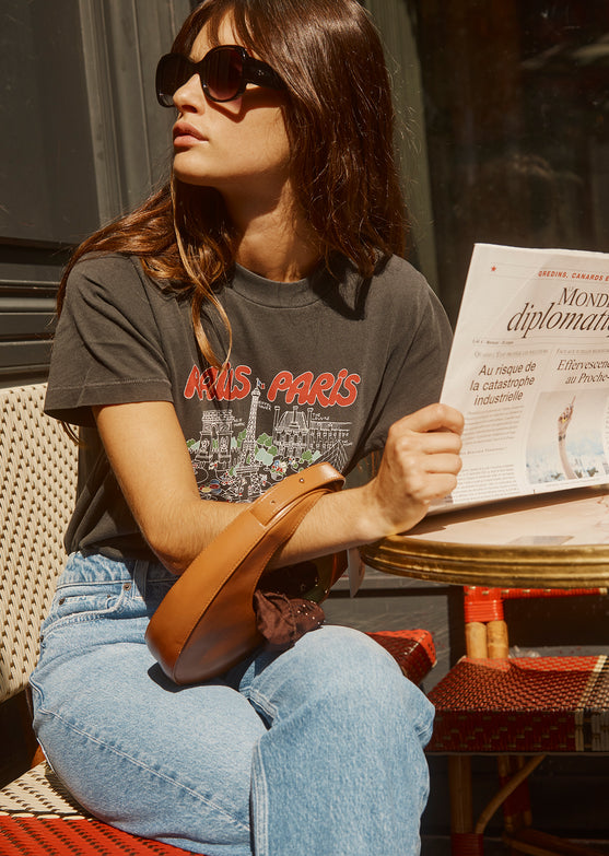 EDITORIAL IMAGE OF MODEL WEARING BOYFRIEND TEE AND TOPANGA STRAIGHT JEAN. 