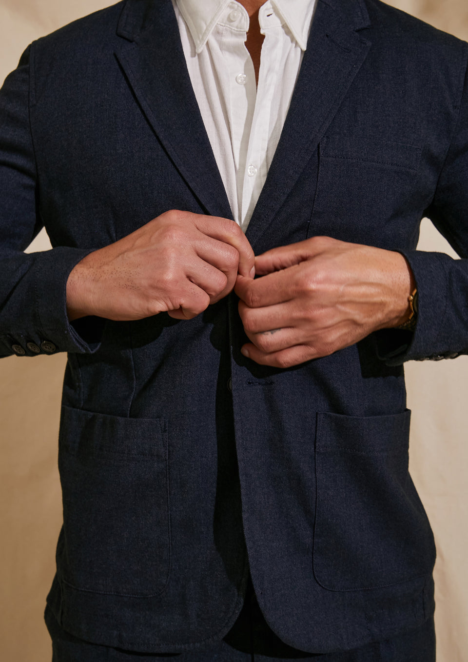 FRONT DETAIL IMAGE OF IDRIS BLAZER