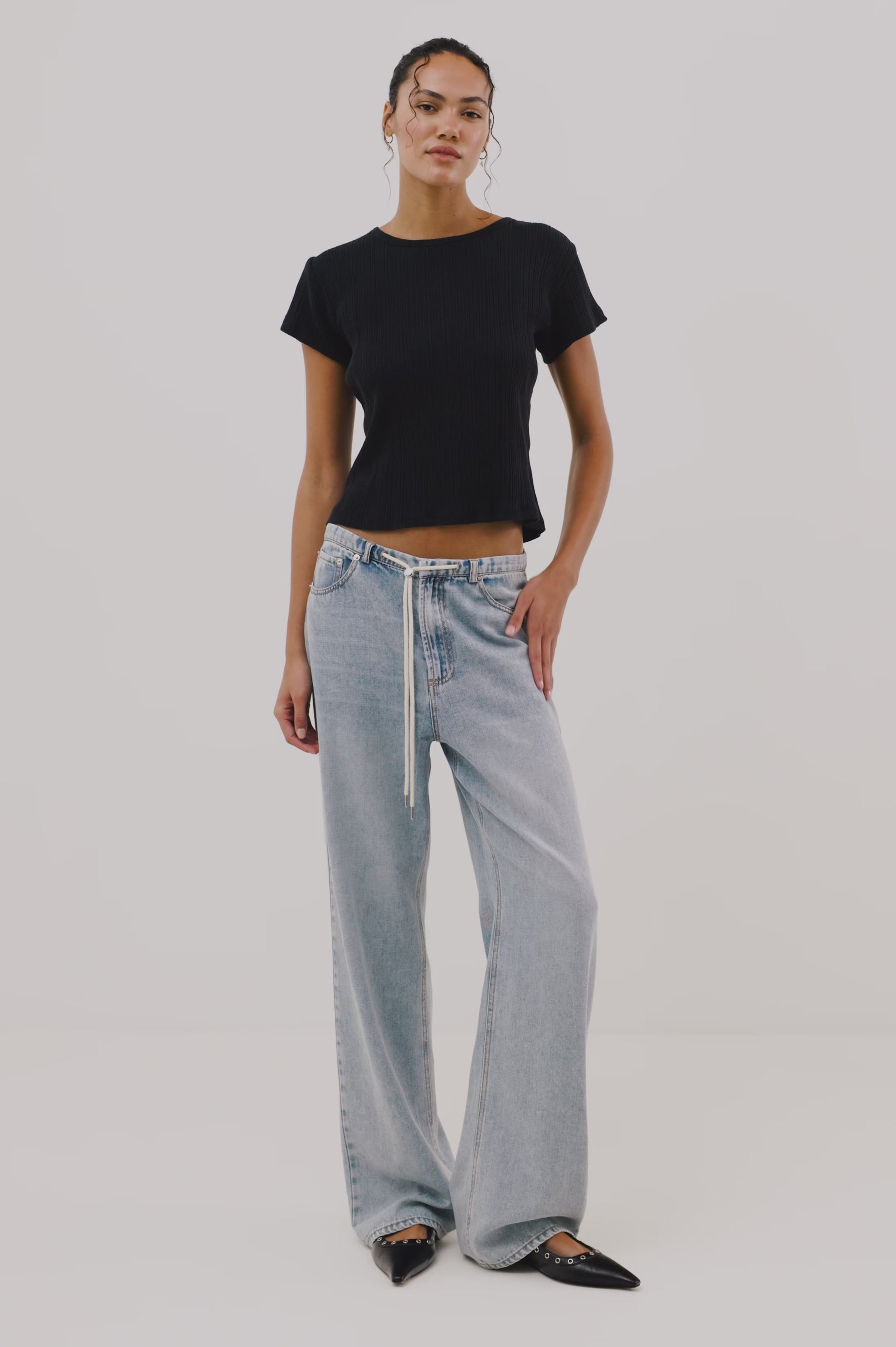 NORMANDIE-PANT-SUNKISSED-BLUE video