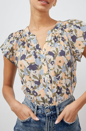 ALENA MOD FLORAL SHORT SLEEVE BLOUSE- FRONT TUCKED IN