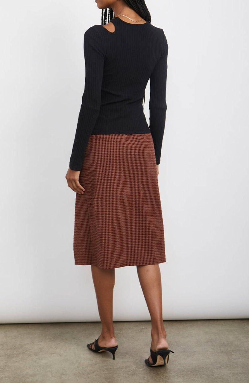 ALI TRUE BLACK TOP-BACK