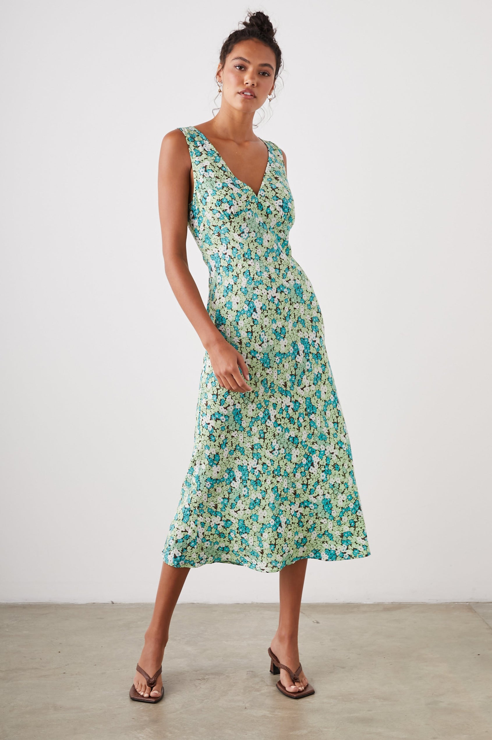 AUDRINA EMERALD BLOOM DRESS - FRONT